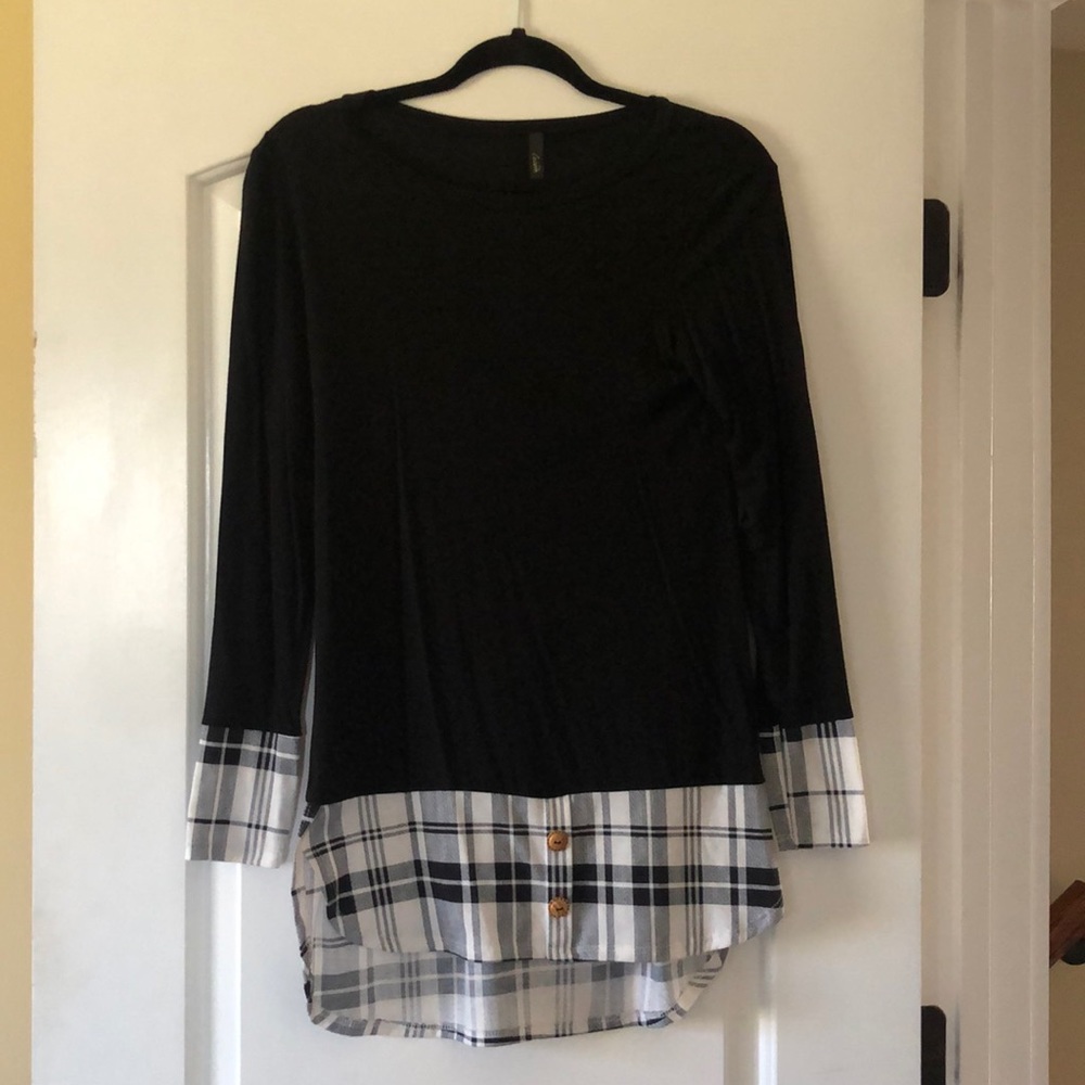 Black Plaid Buttoned Boutique Tunic